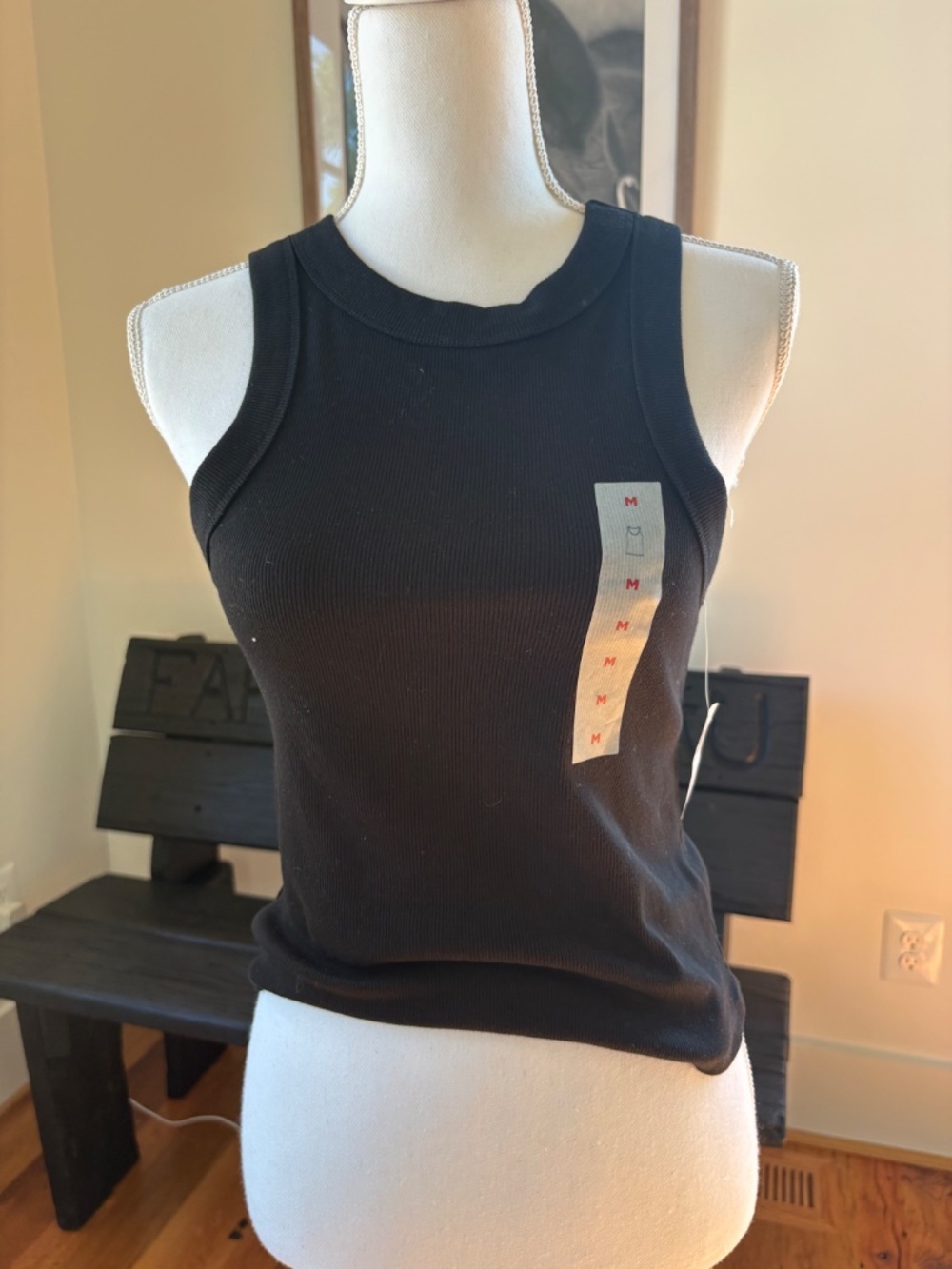 Old Navy Black Ribbed Tank Top - Picture 3 of 4